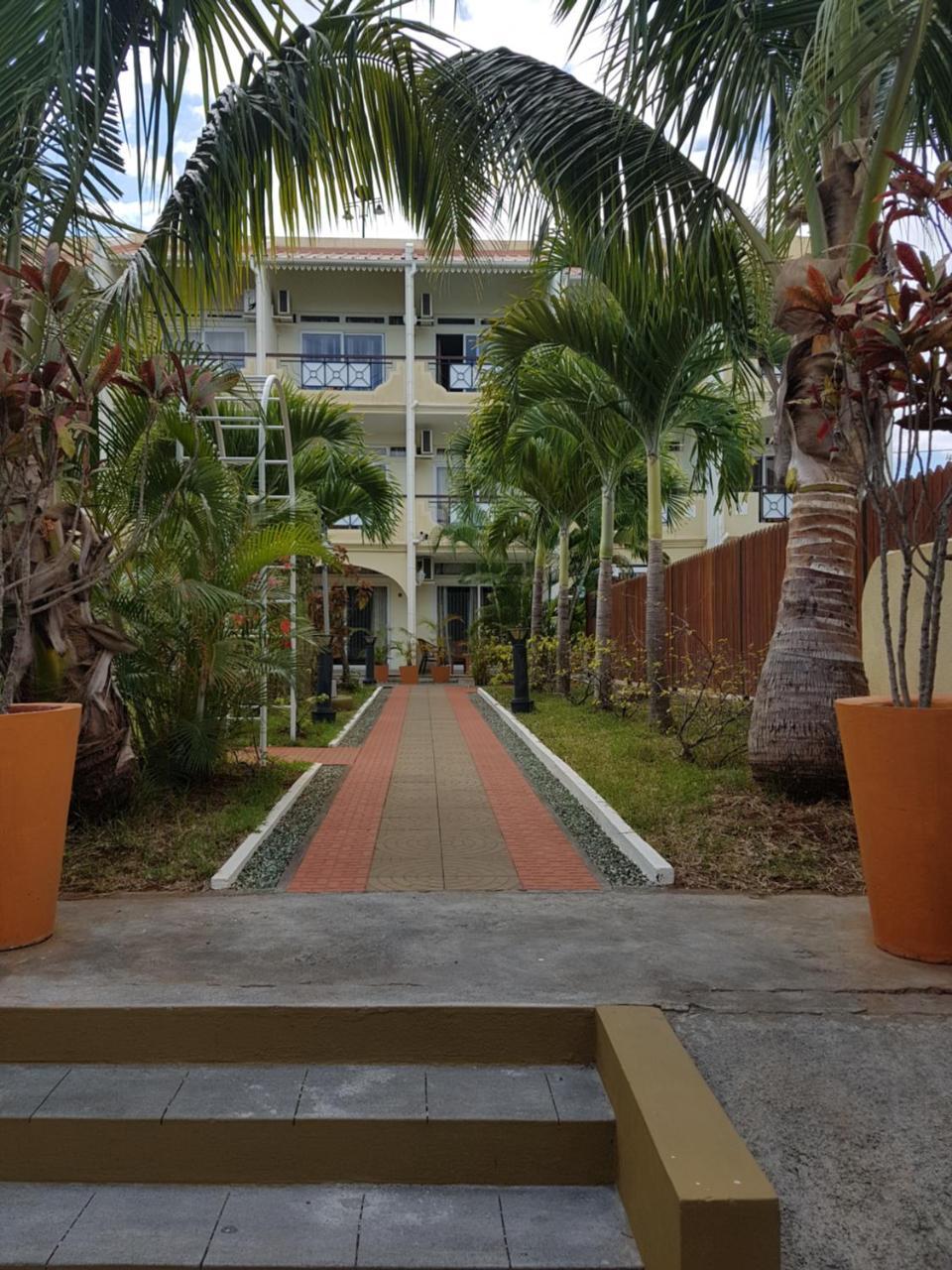 West Coast View Studios & Appartment Flic-en-Flacq Exterior foto